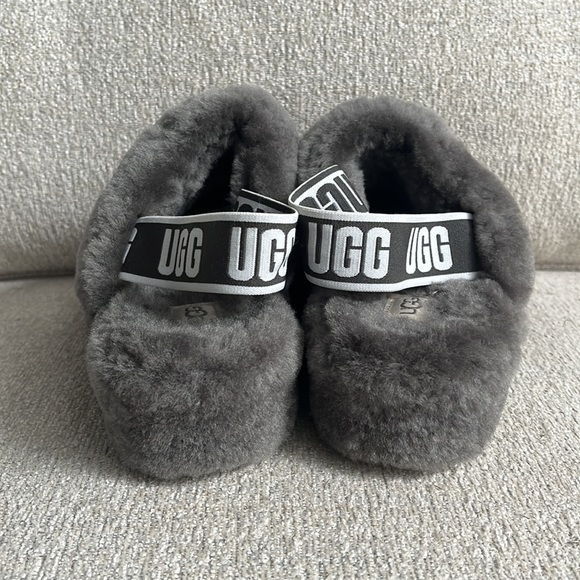 UGG Fluff Yeah Slides. Great condition. Size 7. - Picture 4 of 8